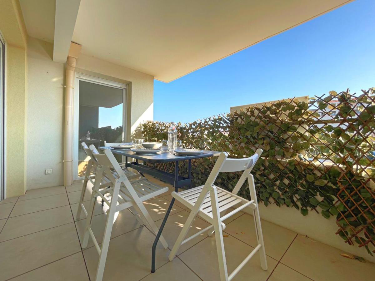3P Climatise Avec Parking, Piscine, Proche Plage Et Commerces A Sete - Fr-1-338-497 Экстерьер фото